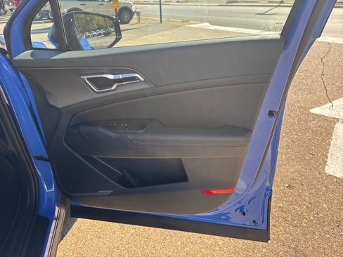 New 2026 Kia Sportage X-Line w/ X-Line Premium Package image 18