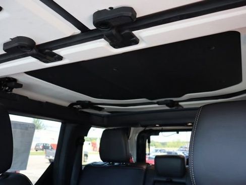 New 2025 Ford Bronco Badlands w/ Sasquatch Package AWD/4WD image 32