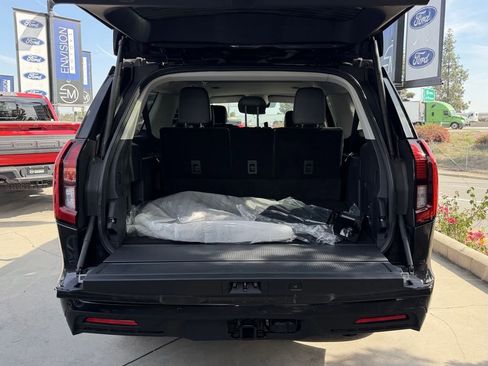 New 2026 Ford Expedition Max Active RWD image 8