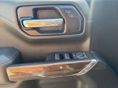 Used 2022 Chevrolet Silverado 1500 LT image 8