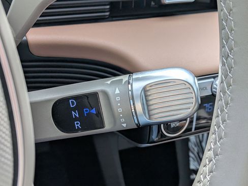 Used 2024 Hyundai Ioniq 5 Limited image 25