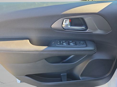 New 2026 Chrysler Voyager LX FWD image 53