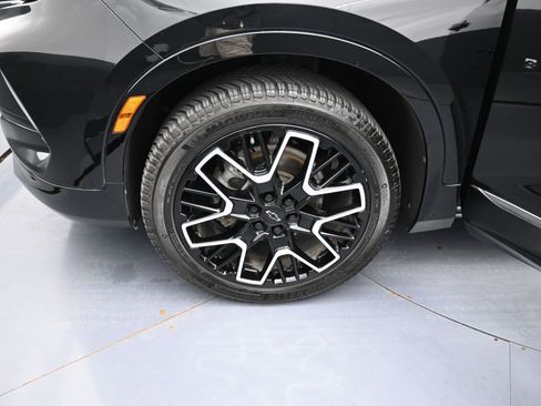 Used 2023 Chevrolet Blazer RS w/ Enhanced Convenience Package image 21