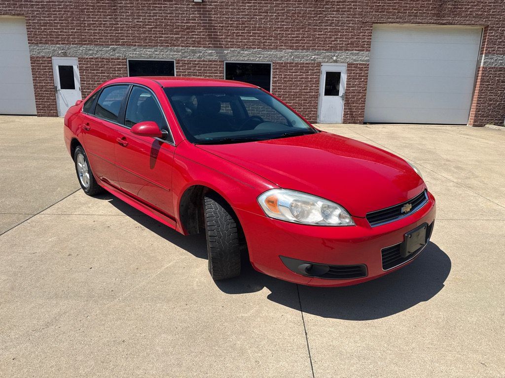 Used 2010 Chevrolet Impala LT FWD image 3