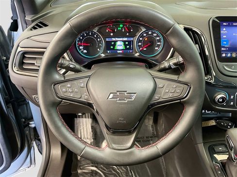 Used 2024 Chevrolet Equinox RS w/ RS Leather Package image 11