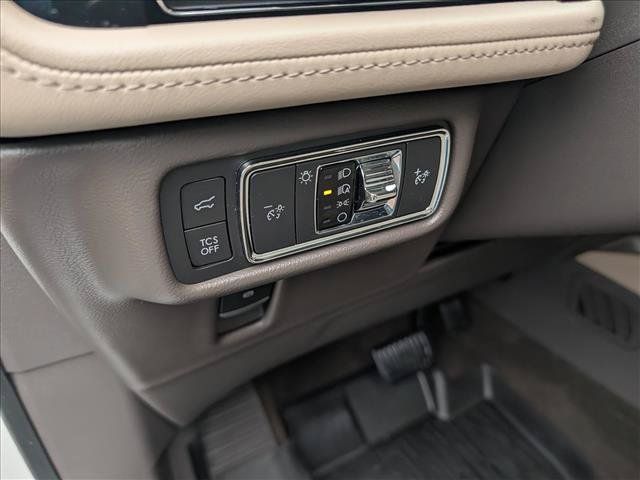 Used 2022 Lincoln Nautilus Reserve w/ Equipment Group 201A AWD/4WD image 33