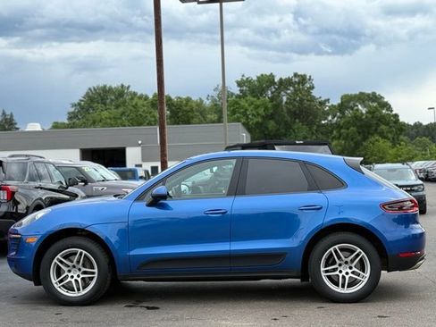 Used 2018 Porsche Macan AWD/4WD image 47