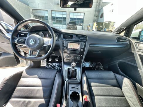 Used 2017 Volkswagen GTI Autobahn FWD image 31