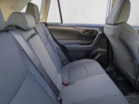 Used 2024 Toyota RAV4 LE image 17