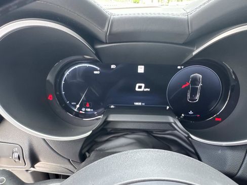 Used 2024 Alfa Romeo Stelvio Veloce image 30