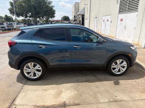 Used 2024 Buick Encore GX Preferred w/ Comfort Package FWD image 6