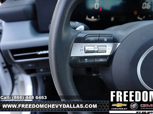 Used 2025 Hyundai Sonata SEL FWD image 21