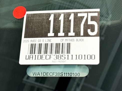 New 2025 Audi Q3 2.0T Premium image 30