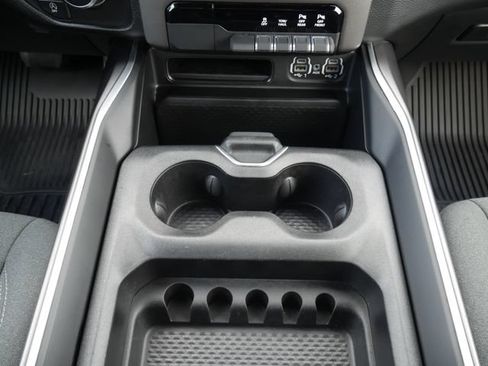 Used 2022 RAM 1500 Big Horn AWD/4WD image 25