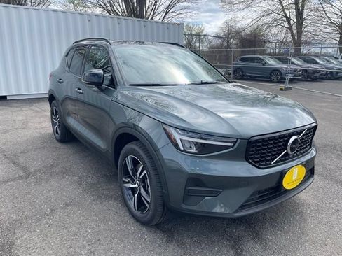 New 2026 Volvo XC40 B5 Core w/ Protection Package Premier AWD/4WD image 1