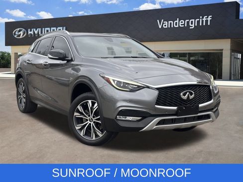 Used 2018 INFINITI QX30 Premium w/ Navigation Package image 1