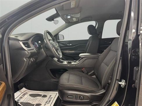 Used 2022 GMC Acadia SLE w/ Driver Convenience Package FWD image 11