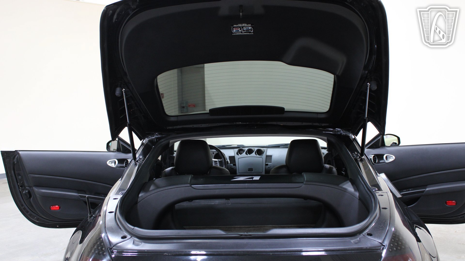 Used 2007 Nissan 350Z Touring w/ Cargo Convenience Pkg RWD image 10