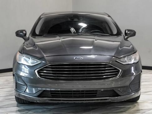 Used 2020 Ford Fusion SE FWD image 9