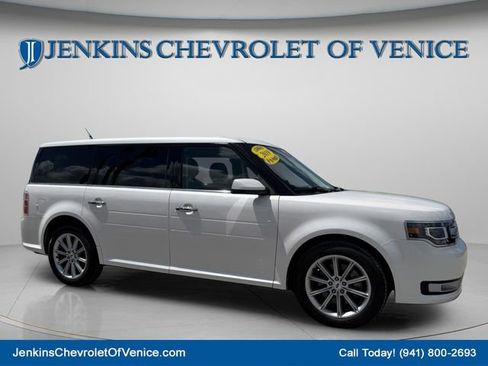 Used 2019 Ford Flex Limited AWD/4WD image 2
