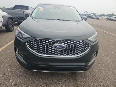 Used 2024 Ford Edge SEL w/ Convenience Package AWD/4WD image 2