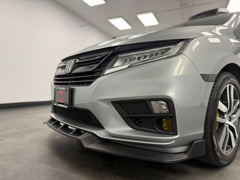 Used 2018 Honda Odyssey Touring image 16
