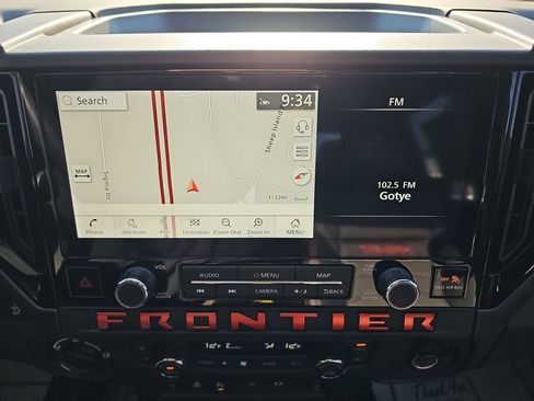 Used 2025 Nissan Frontier PRO-4X w/ Pro Premium Package image 24