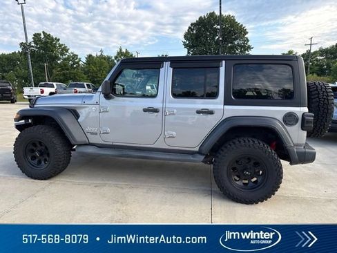 Used 2018 Jeep Wrangler Unlimited Sport S AWD/4WD image 10