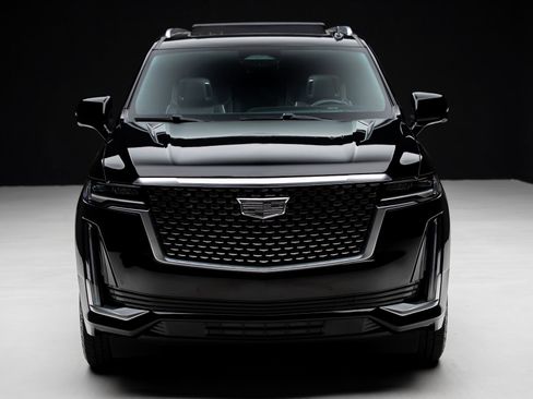 Used 2023 Cadillac Escalade ESV Premium Luxury w/ LPO, Floor Liner Package AWD/4WD image 6