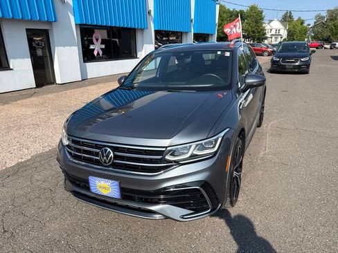 Used 2022 Volkswagen Tiguan SEL R-Line AWD/4WD image 3