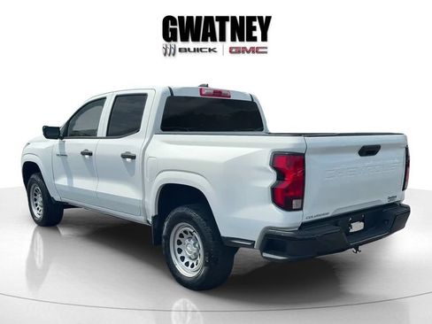 Used 2024 Chevrolet Colorado W/T RWD image 7