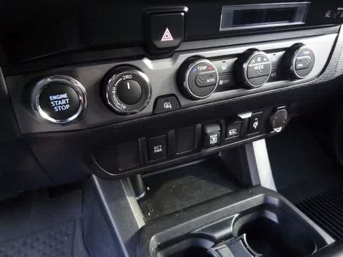 Used 2023 Toyota Tacoma TRD Sport AWD/4WD image 15