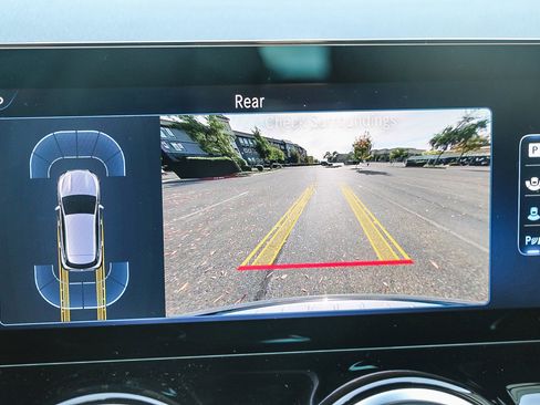 Certified 2025 Mercedes-Benz GLA 250 GLA 250 image 22