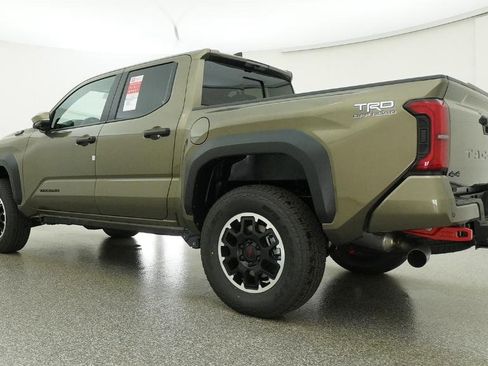 New 2026 Toyota Tacoma TRD Off-Road AWD/4WD image 2