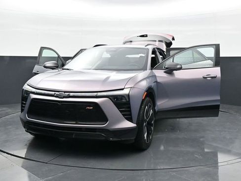 Used 2024 Chevrolet Blazer EV RS AWD/4WD image 43