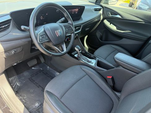 Used 2025 Buick Encore GX Preferred FWD image 11
