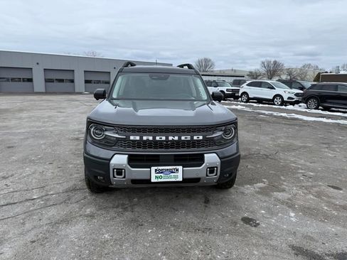 Used 2025 Ford Bronco Sport Badlands image 8