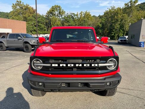 Used 2022 Ford Bronco Outer Banks AWD/4WD image 2