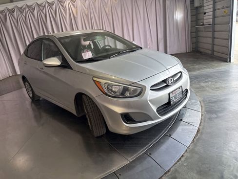 Used 2016 Hyundai Accent SE FWD image 3