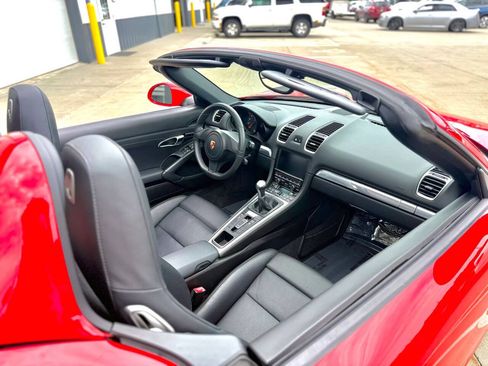 Used 2015 Porsche Boxster RWD image 22