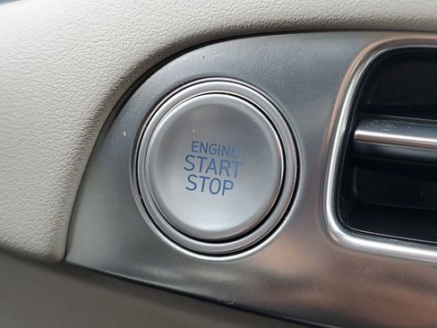 Used 2024 Hyundai Palisade Calligraphy image 21