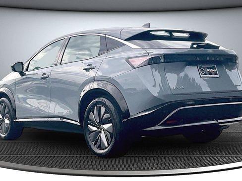Used 2024 Nissan Ariya FWD image 5