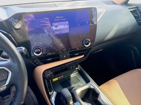 Used 2022 Lexus NX 450h+ AWD w/ Vision Package image 27