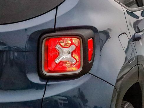 Certified 2023 Jeep Renegade Limited image 9