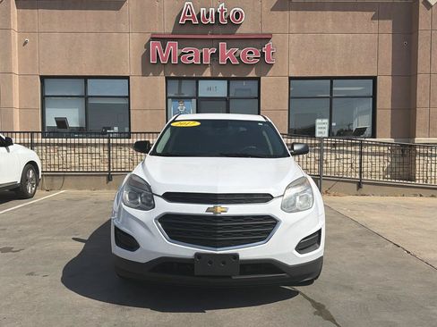 Used 2017 Chevrolet Equinox LS AWD/4WD image 2
