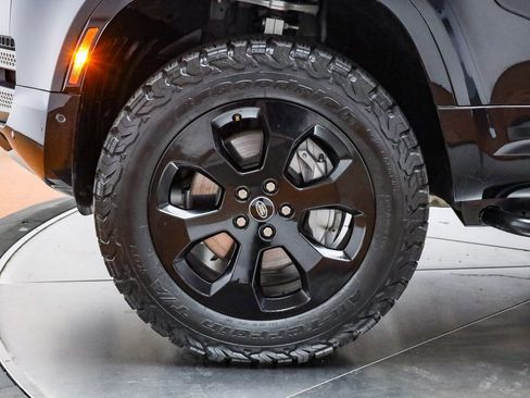 Used 2021 Land Rover Defender 90 X-Dynamic S image 11