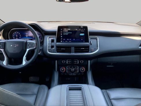 Used 2024 Chevrolet Tahoe Z71 w/ Luxury Package AWD/4WD image 15