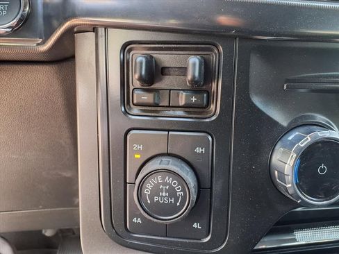 New 2025 Ford F150 Lariat w/ Equipment Group 502A High image 42