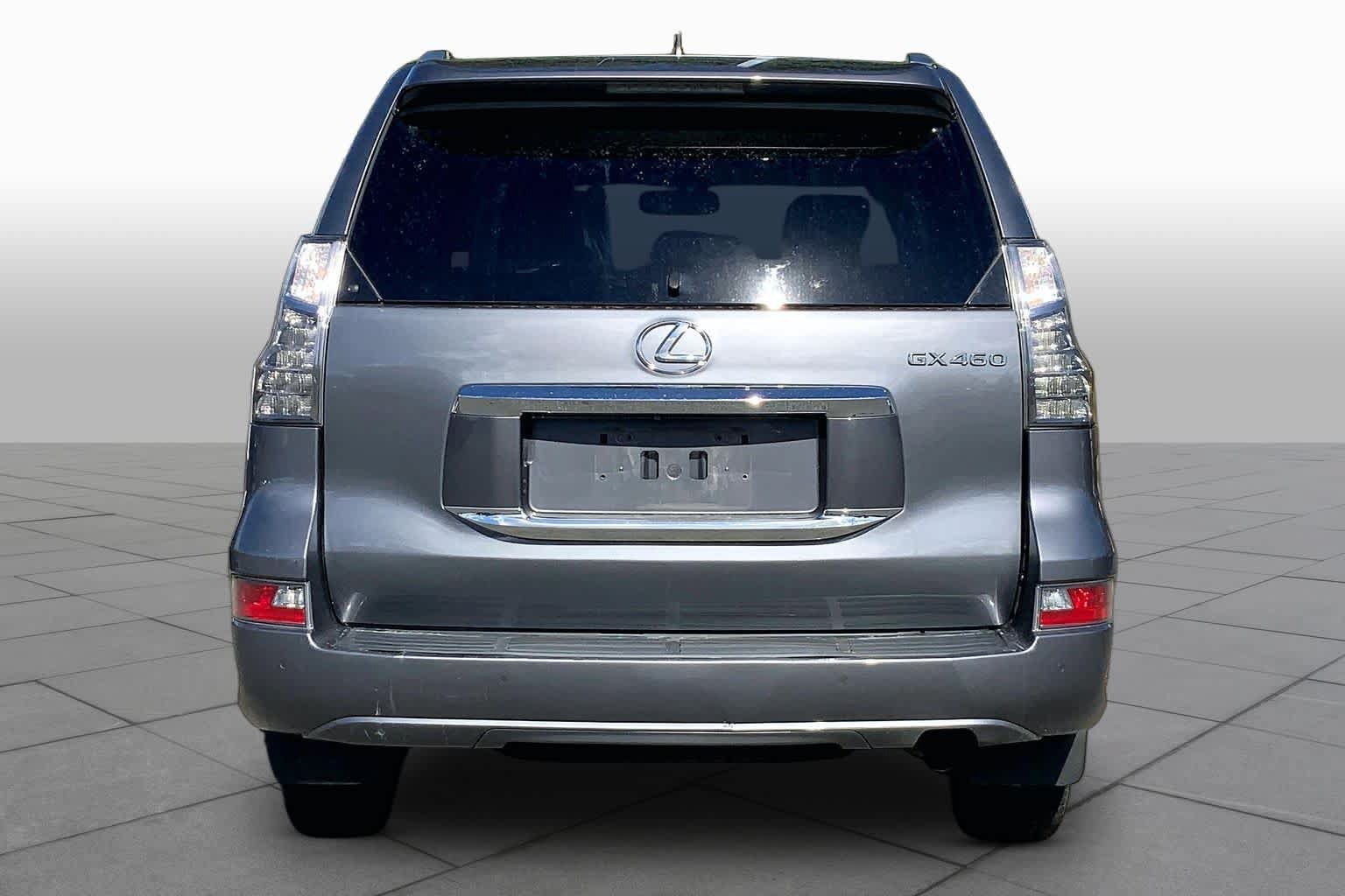 Used 2017 Lexus GX 460 Premium w/ Premium Package AWD/4WD image 5