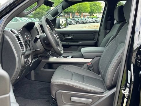 New 2026 RAM 1500 Express AWD/4WD image 13